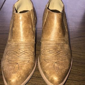 Very gently loved slip on booties